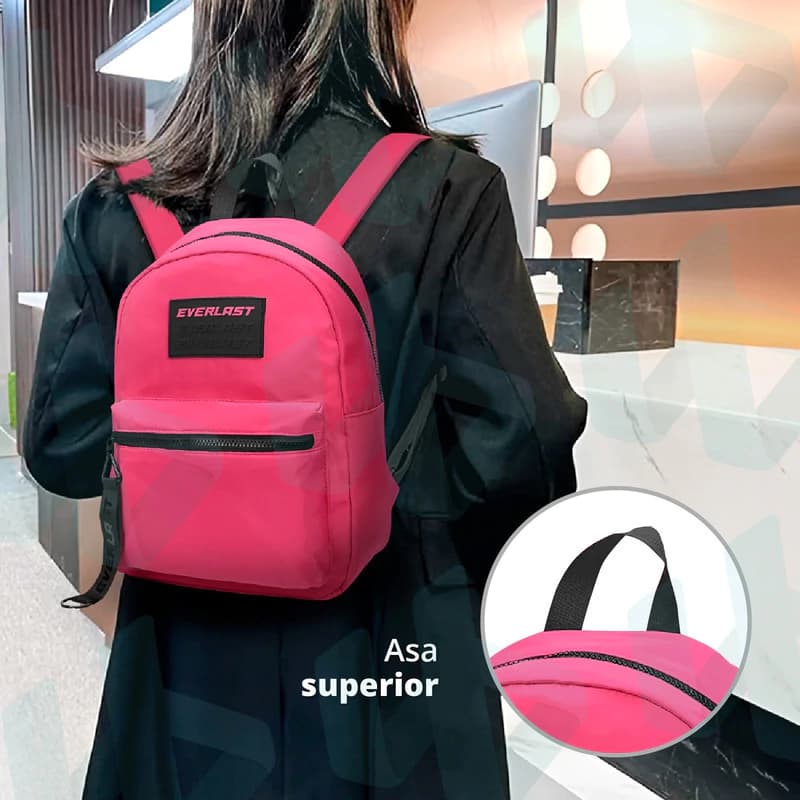 Mochila Everlast Urbana 12 L con separador para tablet y llavero