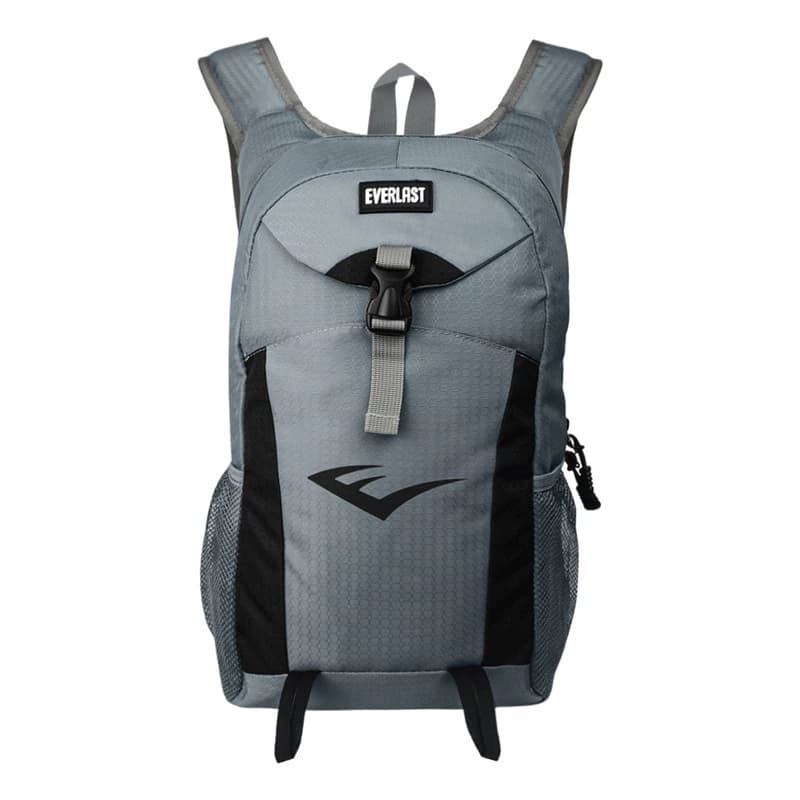 Mochila Running Everlast 12L liviana con cincha pectoral y salida de hidratación — Gris 22182 / Liso