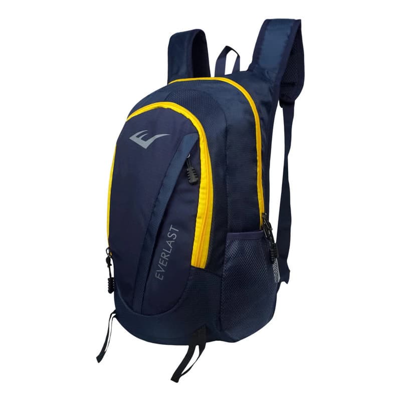 Mochila Running Everlast 12L liviana con cincha pectoral y salida de hidratación — Negro 22186 / Liso